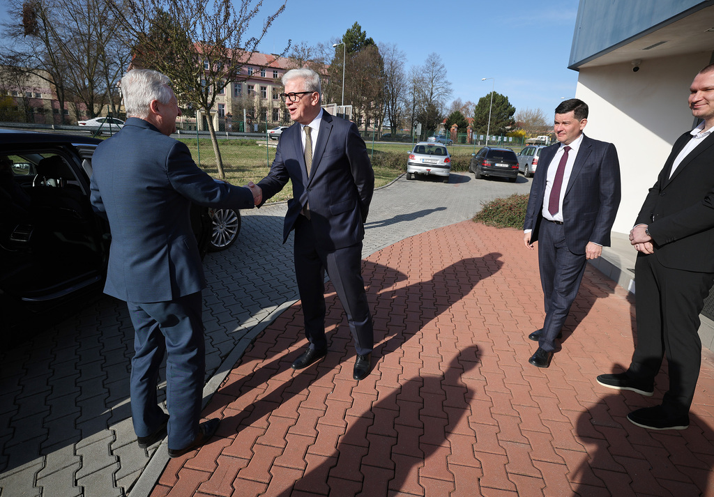 Ministr obrany navštívil kolínskou U&C
