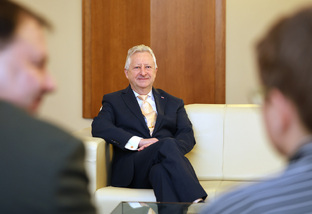 Ministr obrany jmenoval do funkce ředitele VLS ČR, s.p. Petra Krále