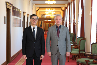 Ministr obrany s velvyslancem Itálie