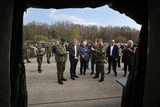 Cvičení Federated Cloud navštívil předseda vlády Andrej Babiš a ministr obrany Jaromír Zůna