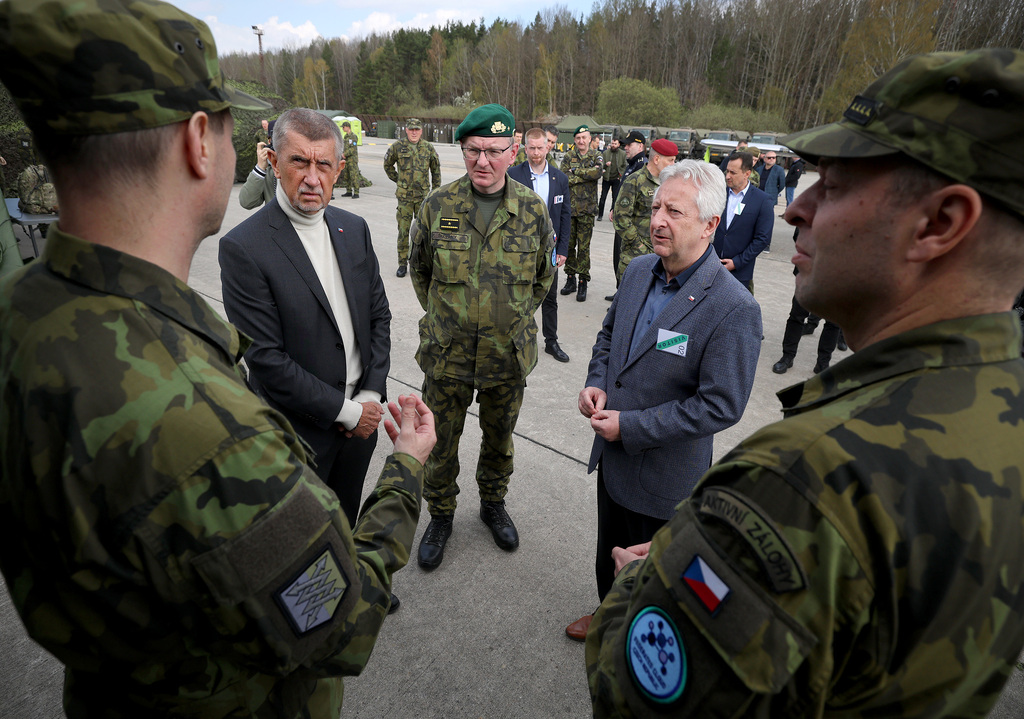 Cvičení Federated Cloud navštívil předseda vlády Andrej Babiš a ministr obrany Jaromír Zůna