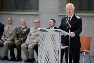 Ze slavnostního ceremoniálu udělení resortních vyznamenání