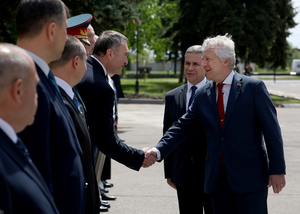 Ministr obrany Jaromír Zůna jednal v Moldavsku