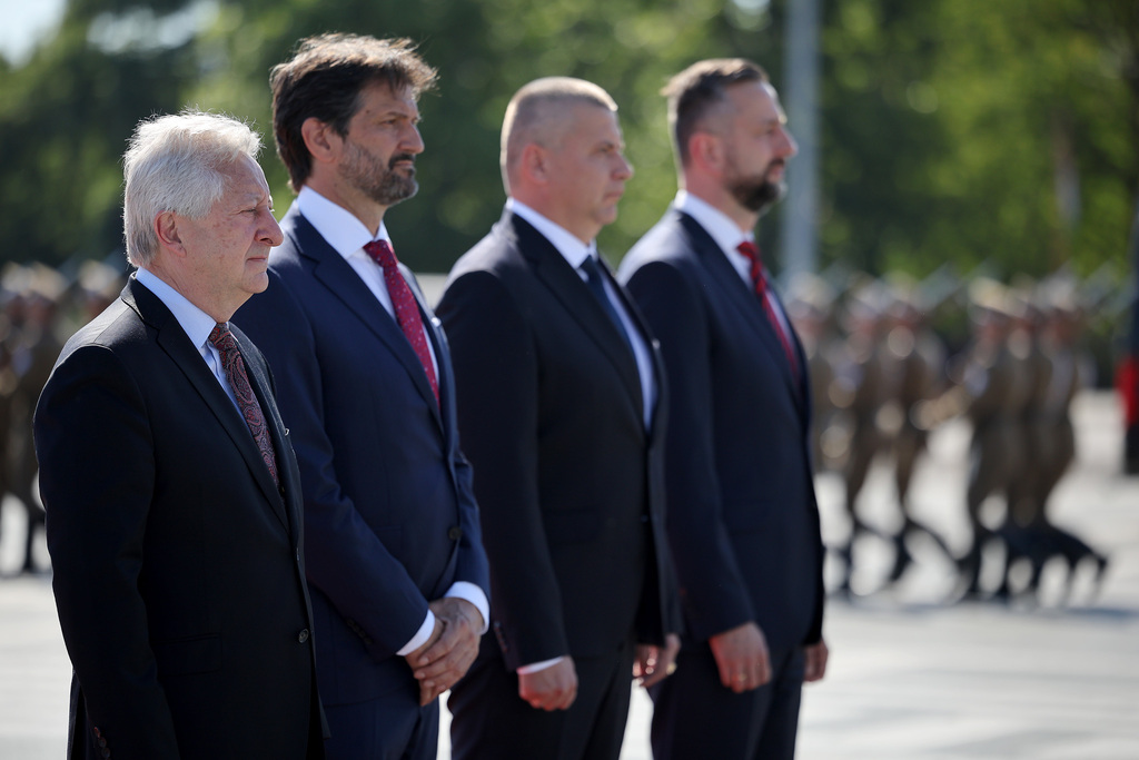 Ministři obrany V4 jednali o budoucnosti evropské bezpečnosti a roli regionu