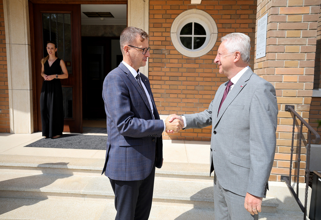 Ministr obrany s hejtmanem Zlínského kraje