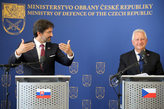Jednání ministrů obrany České republiky a Slovenské republiky