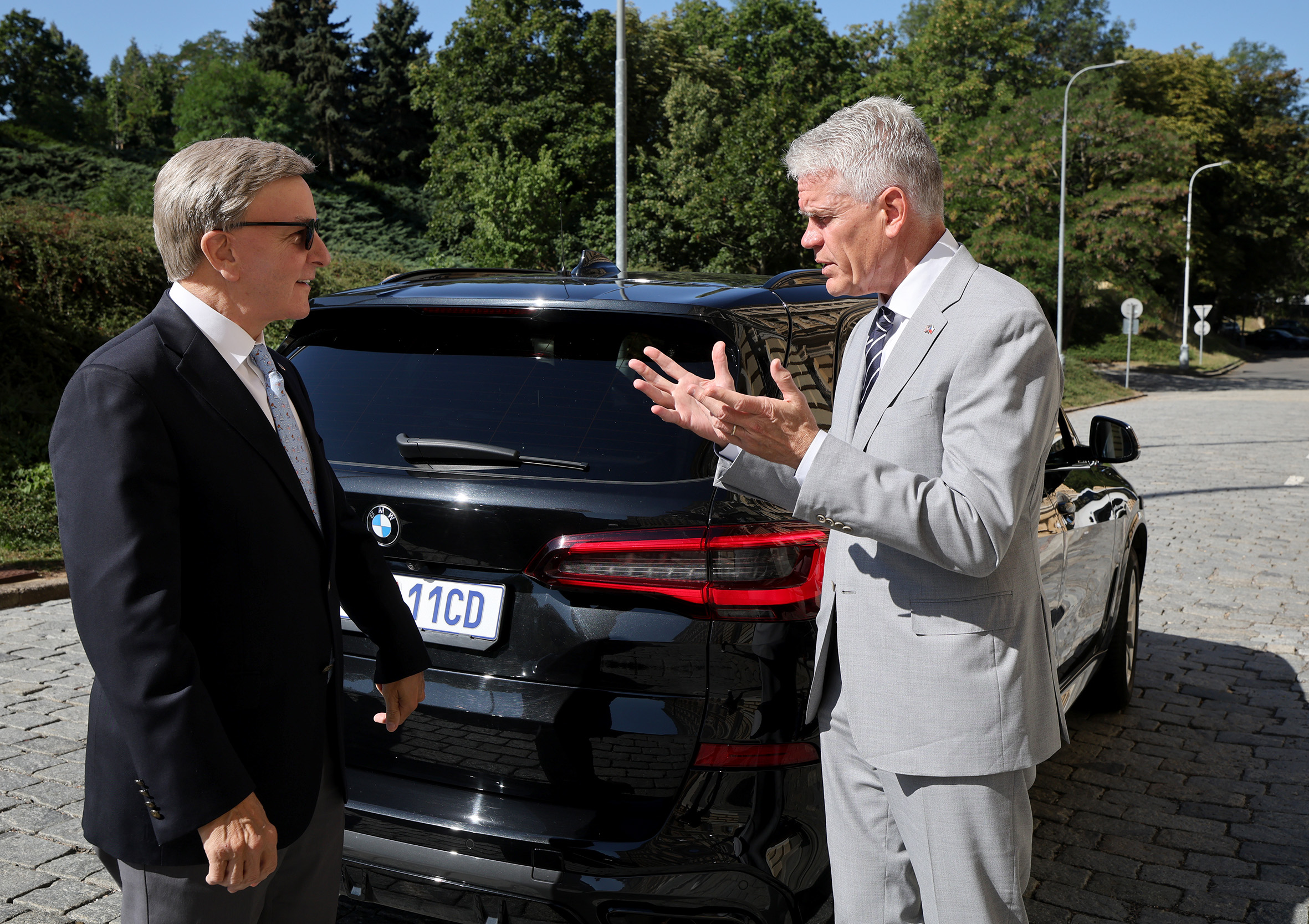 Náměstek ministra obrany Radovan Vích přijal na Ministerstvu obrany delegaci amerických kongresmanů