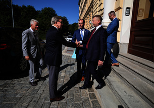 Ilustrační obrázek ke článkuNáměstek ministra obrany Radovan Vích přijal na Ministerstvu obrany delegaci amerických kongresmanů