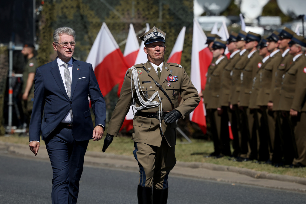 Dne polských ozbrojených sil se zúčastnil ministr obrany Zůna, zhlédl i slavnostní vojenskou přehlídku 