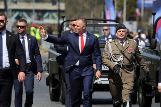 Dne polských ozbrojených sil se zúčastnil ministr obrany Zůna, zhlédl i slavnostní vojenskou přehlídku 