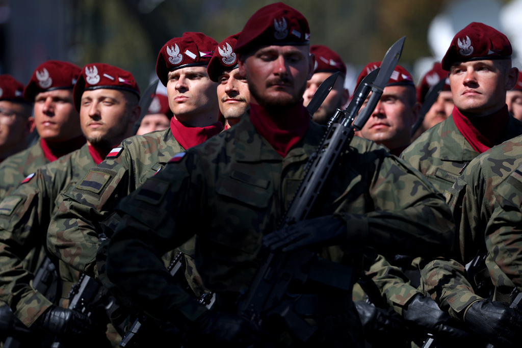 Dne polských ozbrojených sil se zúčastnil ministr obrany Zůna, zhlédl i slavnostní vojenskou přehlídku 