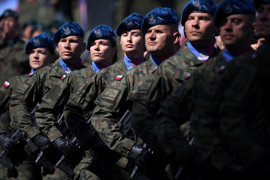 Dne polských ozbrojených sil se zúčastnil ministr obrany Zůna, zhlédl i slavnostní vojenskou přehlídku 