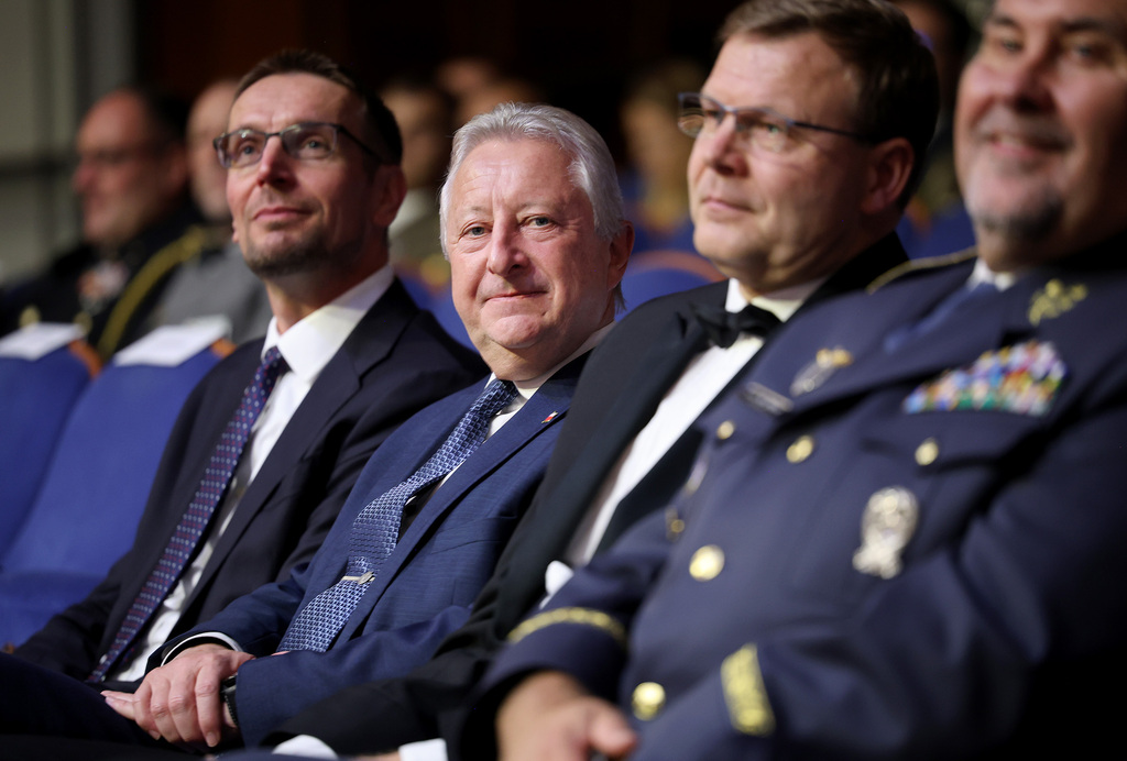 Ministr obrany slavnostně zahájil konferenci JCBRN Defence COE