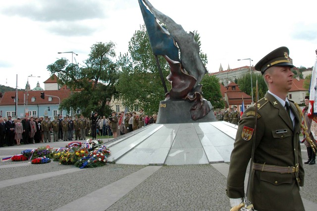 Z pietní vzpomínky na účastníky II. národního odboje