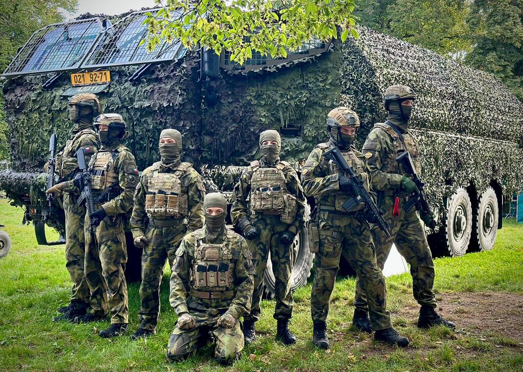 Den hrdinů na Výstavišti opět s armádou