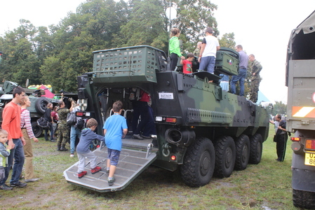  4. brigáda rychlého nasazení představila mimo jiné i obrněný transportér Pandur