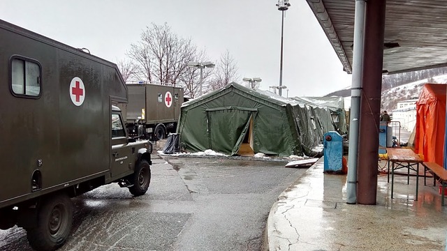 Zázemí českého zdravotnického týmu v uprchlickém centru Šentilj