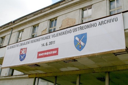 Transparent k zahájení rekonstrukce