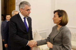 Ministr obrany jednal s místopředsedkyní Národního shromáždění Lenou Nazarjan