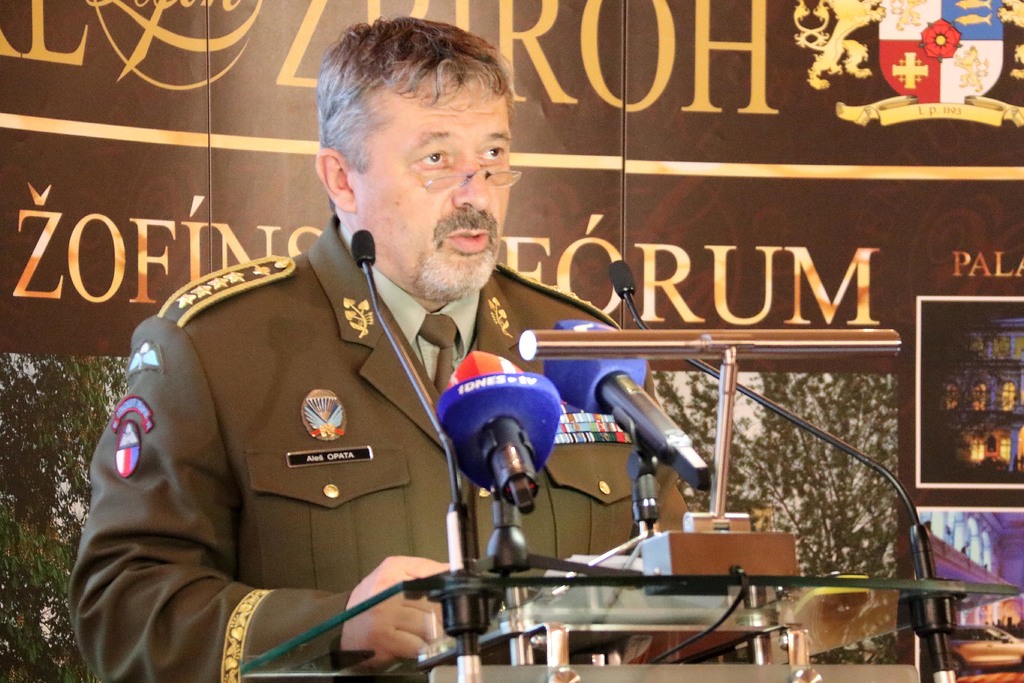Náčelník Generálního štábu AČR armádní generál Aleš Opata