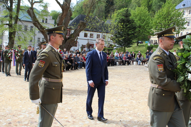 Za Poslaneckou sněmovnu se zúčastnil poslanec Zdeněk Soukup