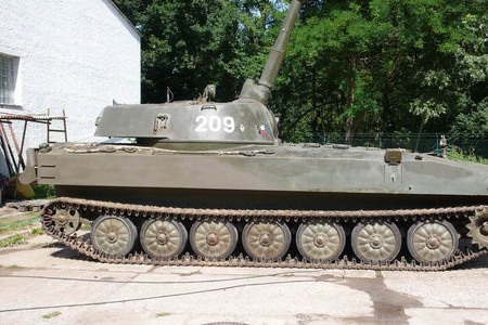 Sovětská houfnice Gvozdika