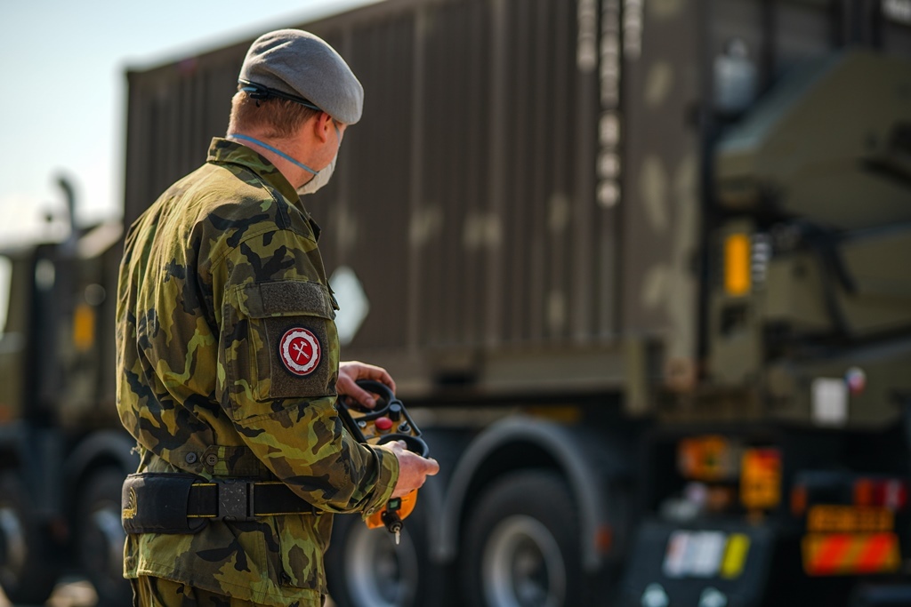  Příprava na přepravu kontejnerů 