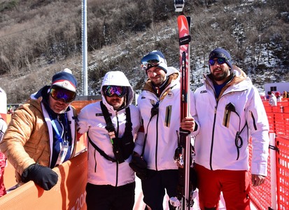 Tým Ester Ledecké - zleva trenéři Tomáš Bank a Ondra Bank