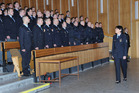  Velitelka  nástupního kurzu PČR plk.Hofmanová (v první řadě policejní velitelé a instruktoři)