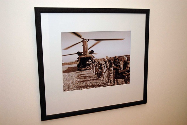 Prostory ministerstva obrany doplnila fotogalerie mapující nasazení našich vojáků 4