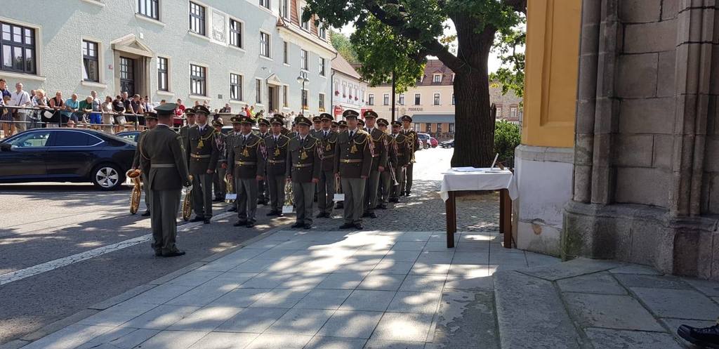 Rozloučení se štábním praporčíkem Kamilem Benešem v Hluboké nad Vltavou