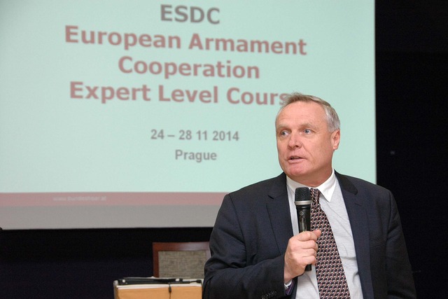 Vedoucí poradců MO Bohuslav Dvořák při slavnostním zahájení kurzu  