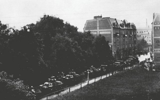 Jedna z asistenčních čet lehkých tanků s doprovodem. Foto sbírka VHÚ.