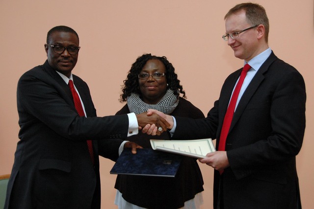 Z podpisu Memoranda o porozumění mezi MO ČR a Nigérie 3