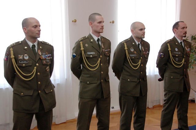 Čtveřice vyznamenaných