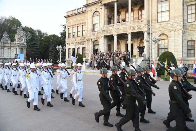 Slavnostní přehlídka