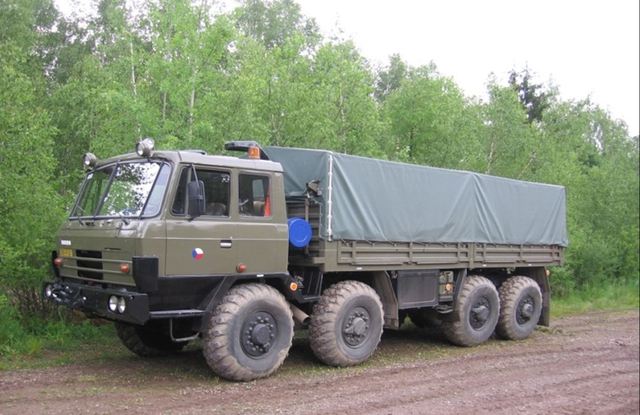 Terénní nákladní vozidlo T 815 8x8 