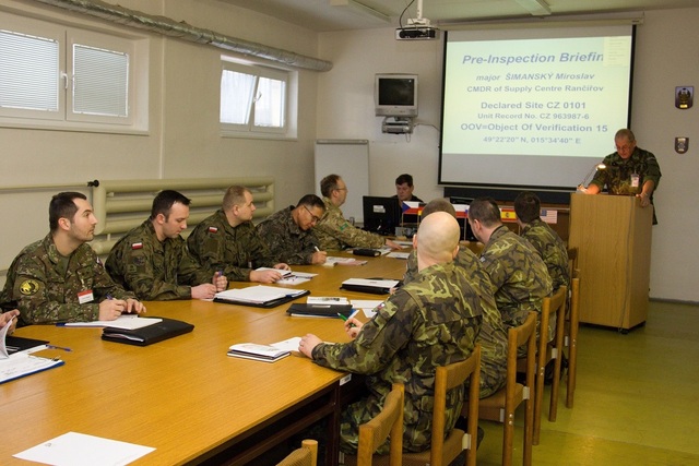  Brífink velitele deklarovaného místa 