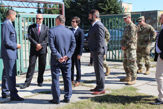 Prohlídka prostorů Správy letiště Pardubice