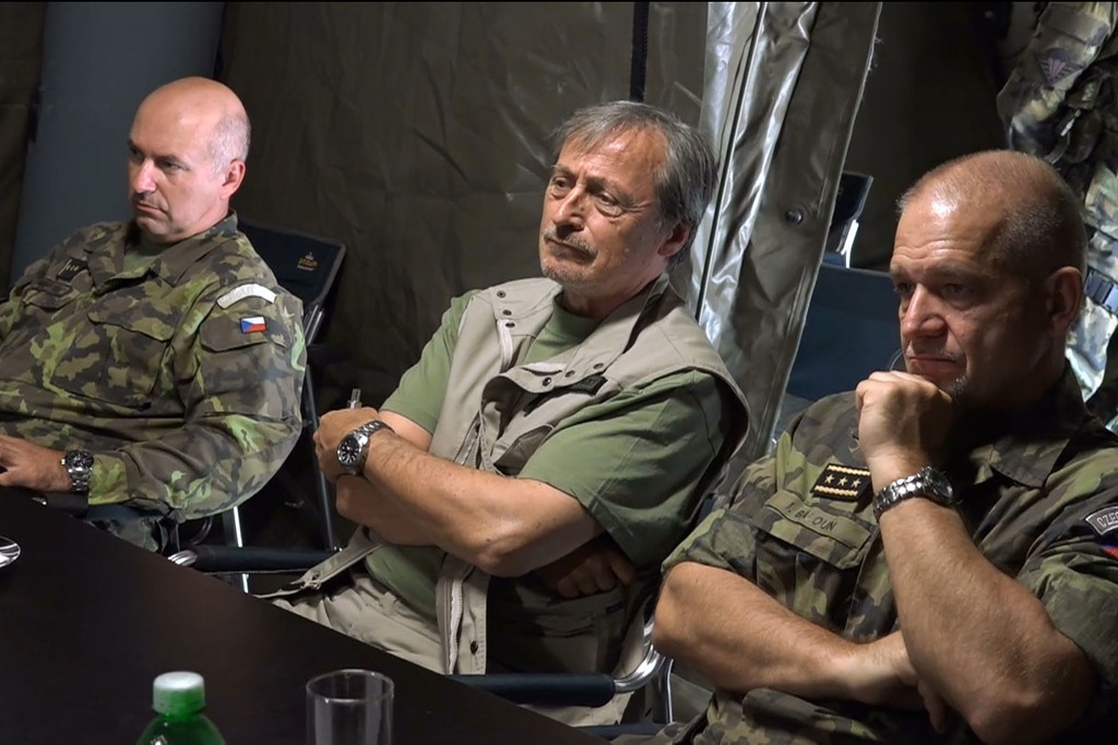 Hlavní štáb na cvičení - Opeřený had