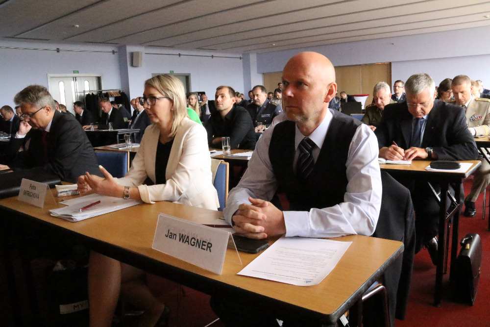 Zaplněný kongresový sál