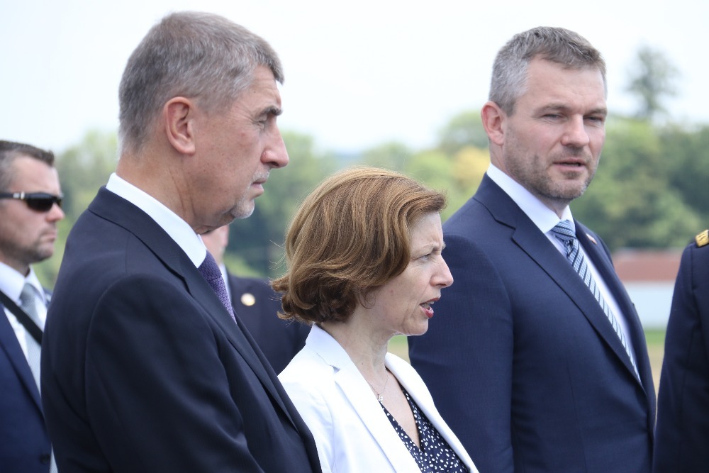 Zástupci České a Slovenské republiky a Francie