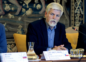 Úvodního slova se ujal armádní generál (v.v.) Petr Pavel