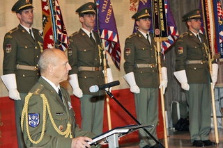 Náčelník Vojenské policie Miroslav Murček při projevu.