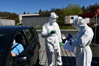 Je velice důležité pracovat asepticky, aby se odebraný materiál neznehodnotil a za přísných protiepidemických podmínek.