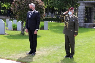 Vzpomínka na vojáky padlé ve 2. světové válce a na oběti všech válek na pražských Olšanských hřbitovech