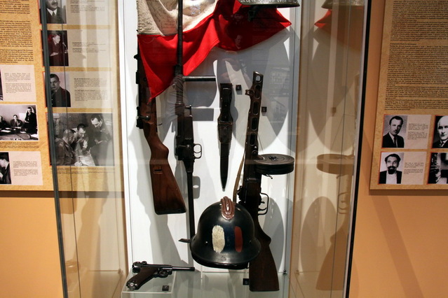 Předměty z květnového povstání 1945
