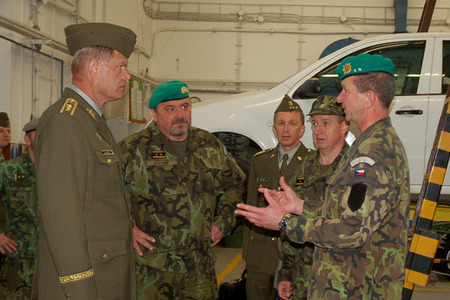 Náčelník generálního štábu zavítal za vojáky do Lipníku nad Bečvou a Olomouce
