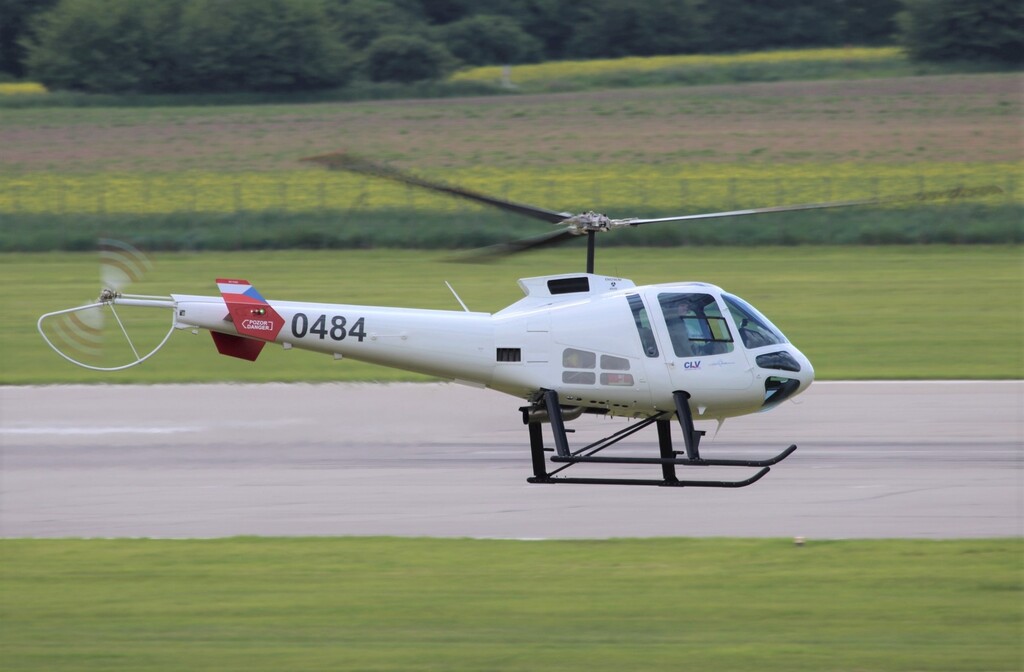  CLV využívá k výcviku stroje Enstrom 480B-G