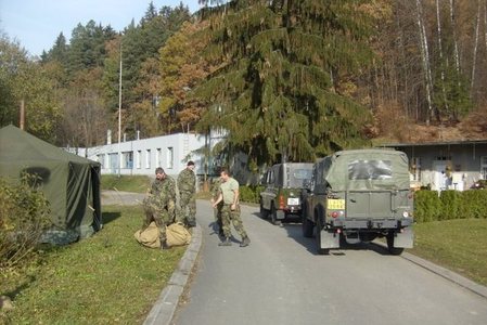 Vojáci se ve Vrběticích chystají na zimu 